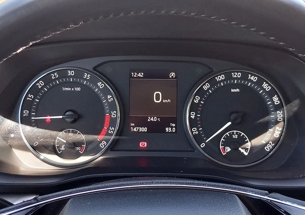 Skoda Octavia cena 72900 przebieg: 147300, rok produkcji 2020 z Korfantów małe 497